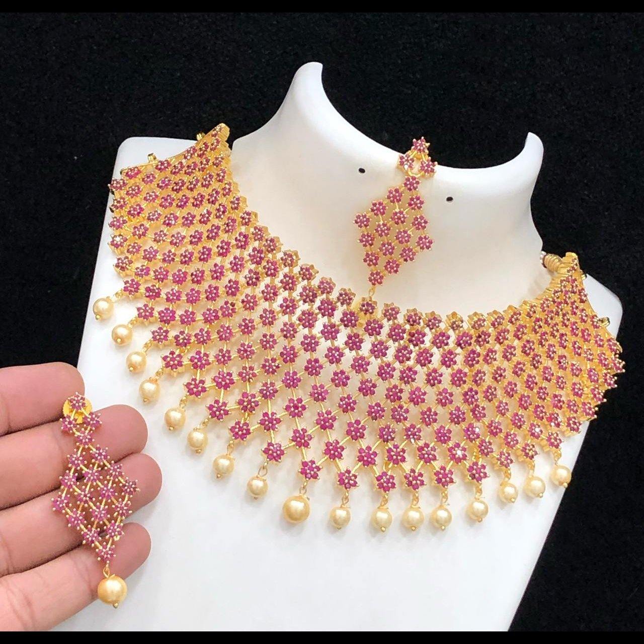 Rubies choker clearance