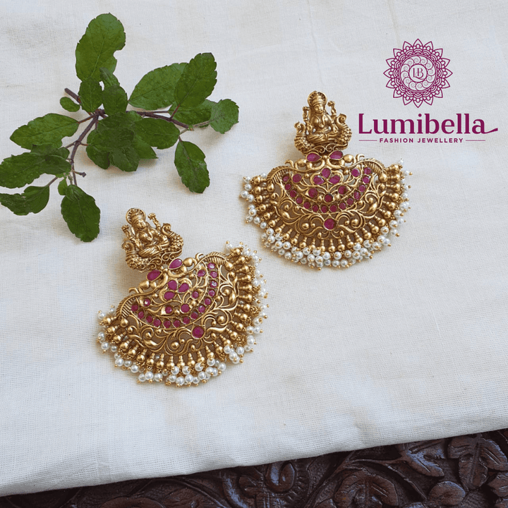 chandbali earrings 