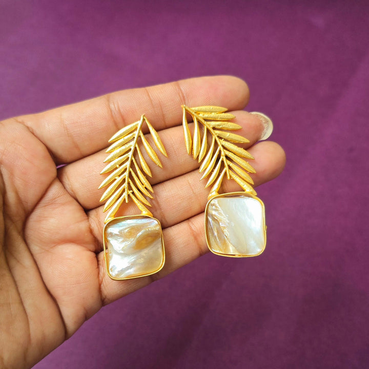 Golden leaf modern earring