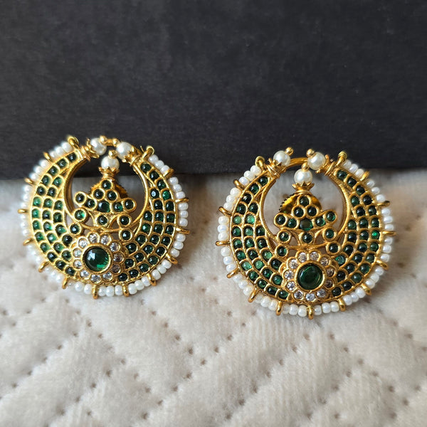 Green Half Moon Kemp Stud