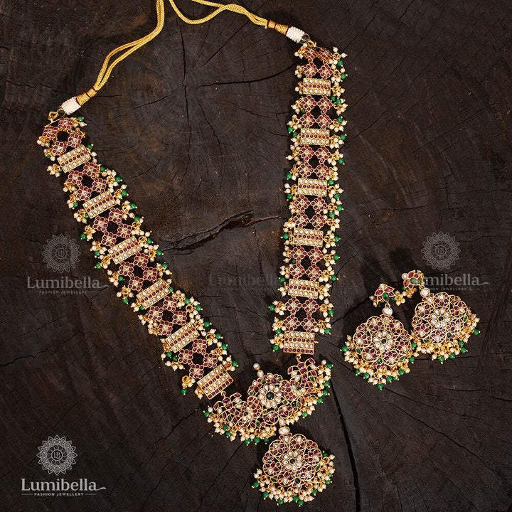 Kempu Square Style Neckset