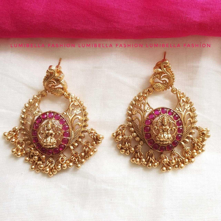 chandbali earrings