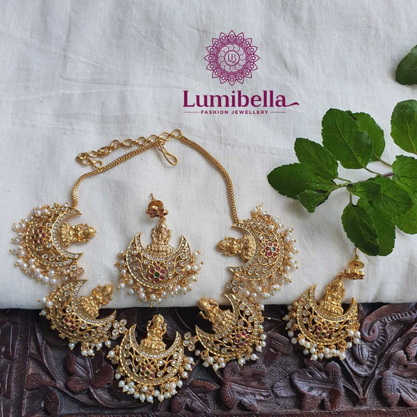 Mahalakshmi Half Moon Neckset