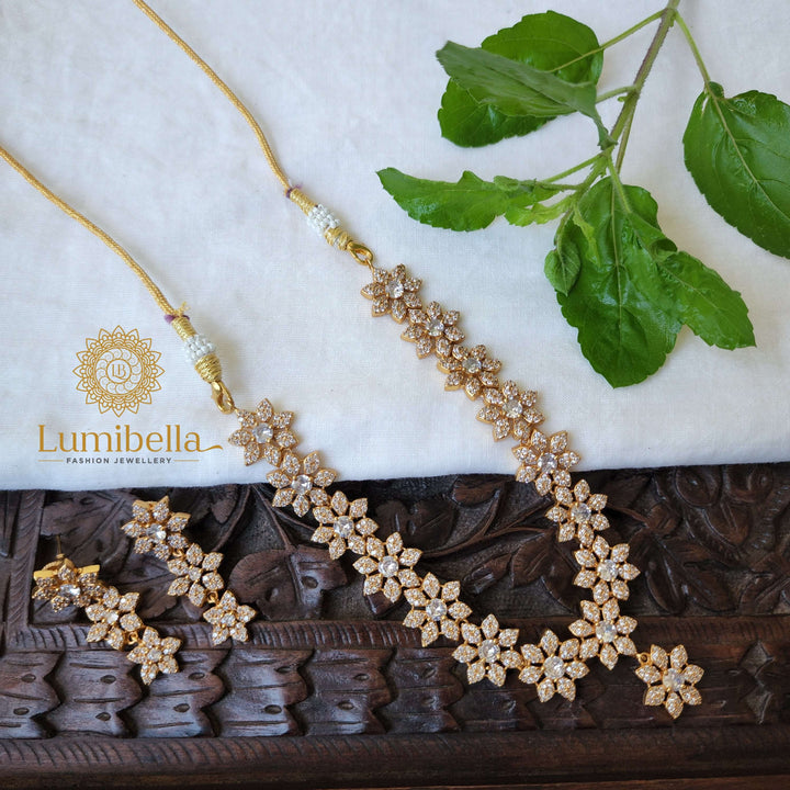 Flower Design Necklace set