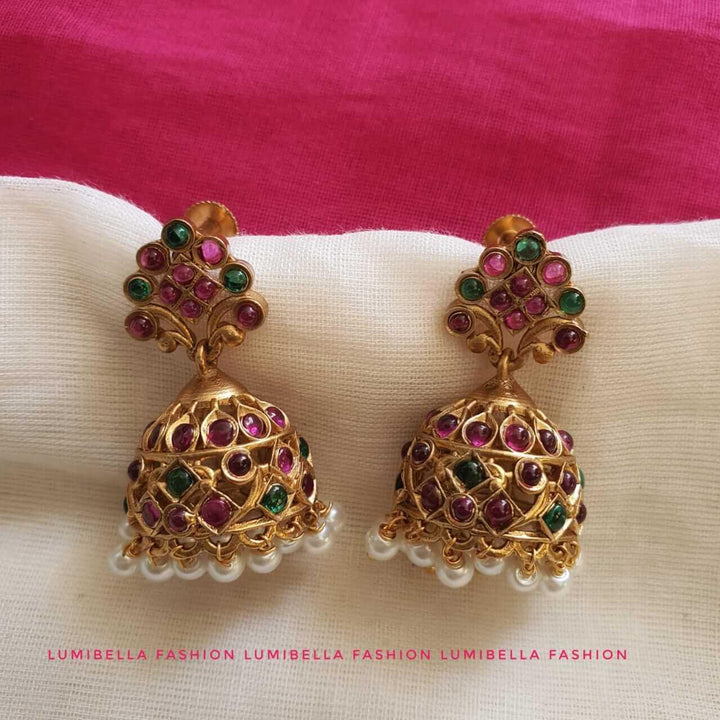 small jhumki