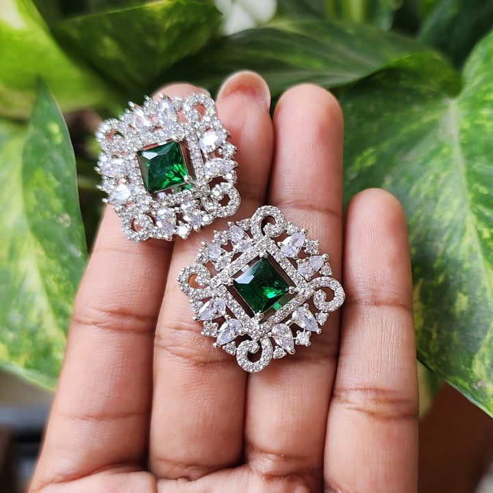  Nita Ambani Emerald Earrings