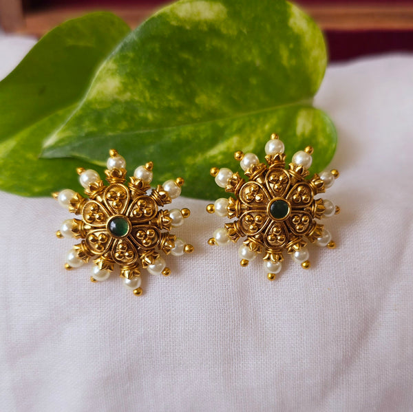 Pearl Golden Studs