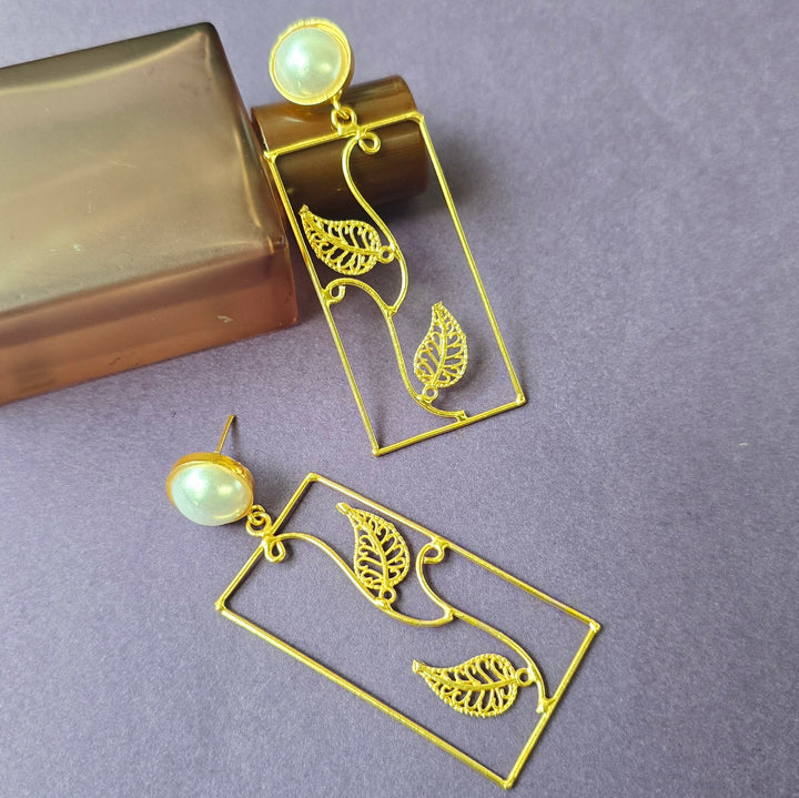 Rectangle gold statement earrings