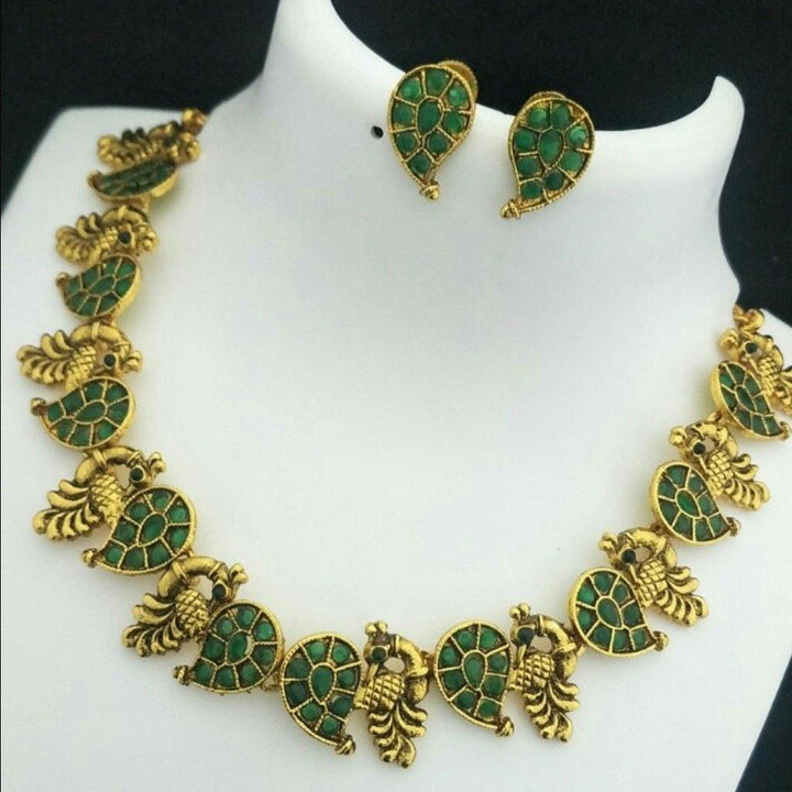 Antique Neckset