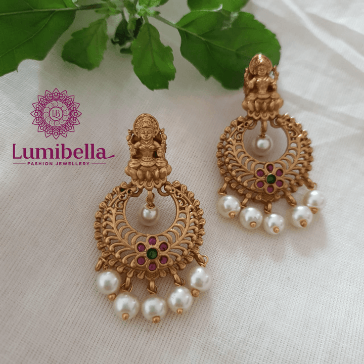 chandbali earrings 