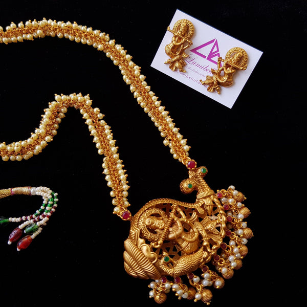 Krishna Style Matte finish pearl neckset with Earrings - LumibellaFashion