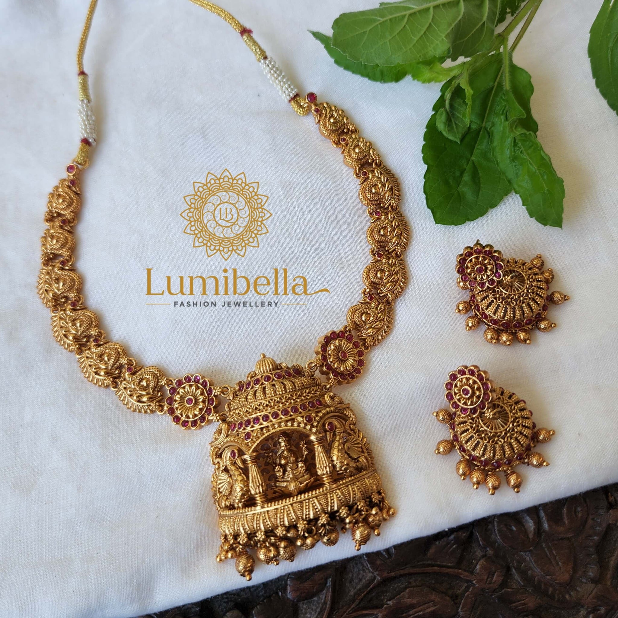 Temple jewelry with Mandapam