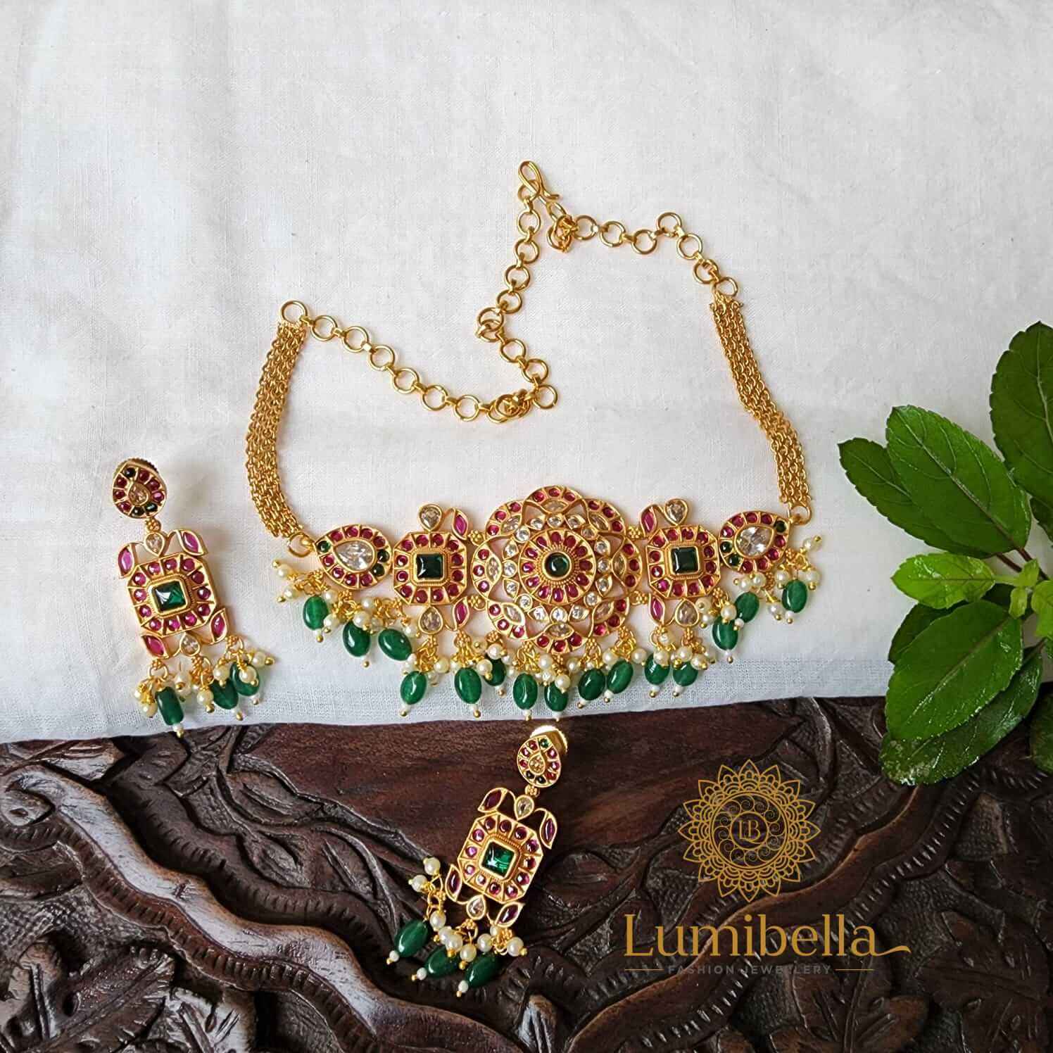 Mandela Floral Choker with Green pearls