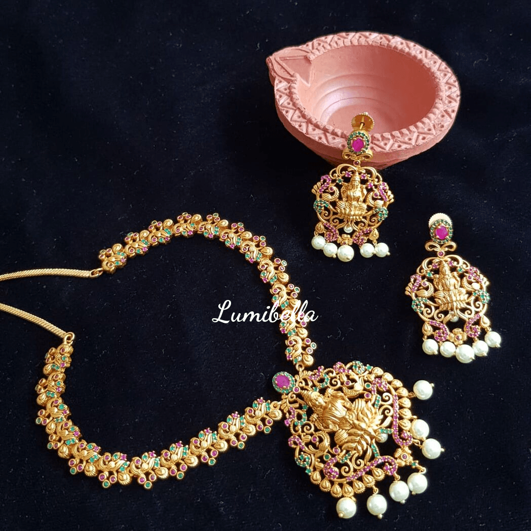 lakshmi matte necklace 